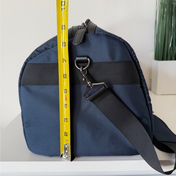 New Michael Kors Duffle Bag Gym Travel Blue 18*9 - Picture 10 of 12